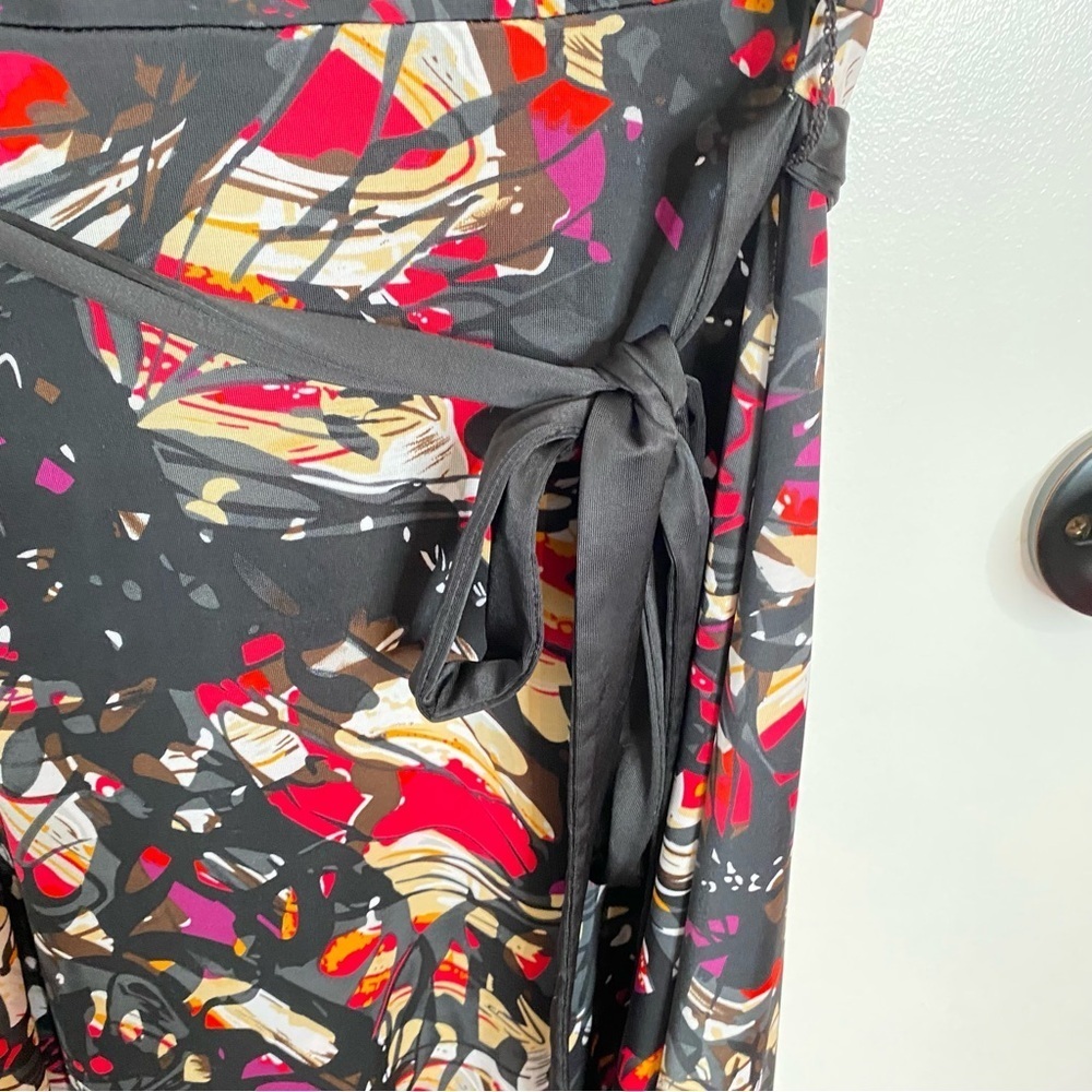 Abstract Print Black Dress - Picture 3 of 13